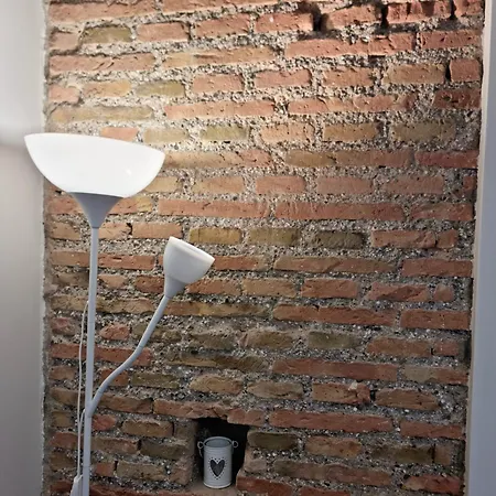 Rosa 2 Bedrooms In Center Málaga